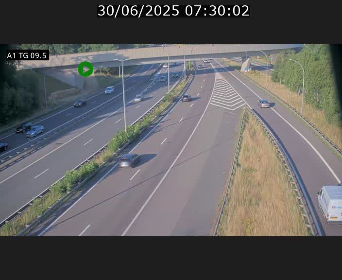 Traffic live webcam Luxembourg Jonction Grünewald - A1 direction Luxembourg-ville - BK 9.5