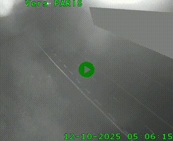 Caméra routière sur l'autoroute A20 à Saint-Pardoux-l'Ortigier, à la jonction avec l'A89. Vue orientée vers Paris
