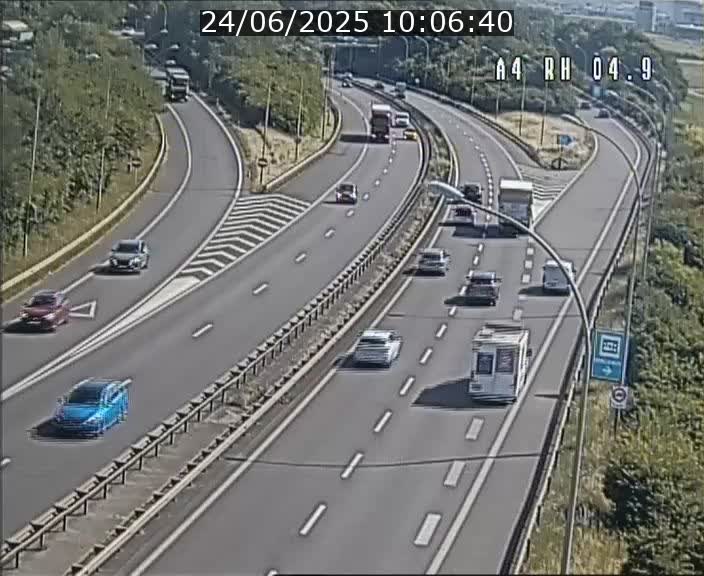 Traffic live webcam Luxembourg Leudelange - A4 - BK 4.9 - direction Luxembourg
