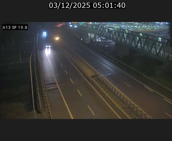 Traffic live webcam Luxembourg Croix de Bettembourg - A13 direction Esch-sur-Alzette - BK 19.8