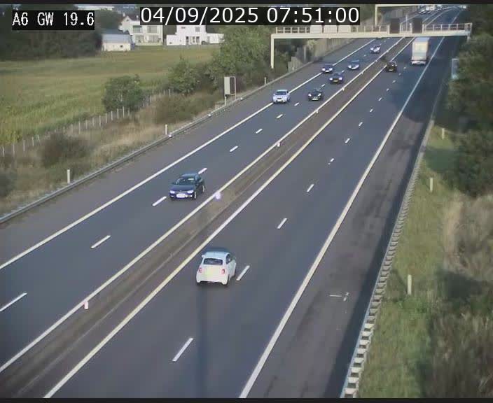 Traffic live webcam Luxembourg - Steinfort - A6 - BK 19.6 - direction Belgique