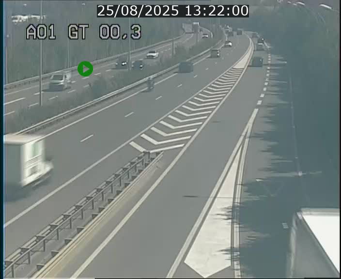 Traffic live webcam Luxembourg Croix de Gasperich - A1 direction Kirchberg - BK 0.3
