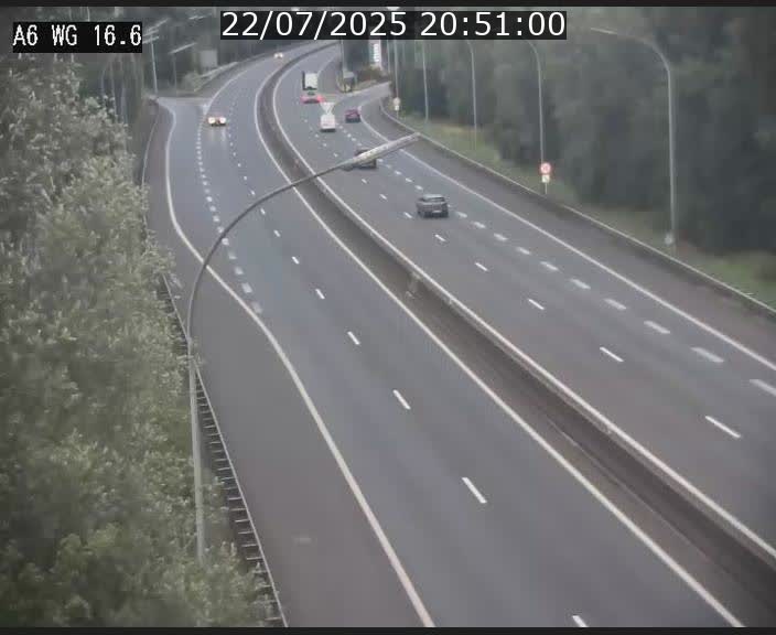 Traffic live webcam Luxembourg Aire de Capellen - A6 - BK 16.6 - direction Luxembourg/France/Allemagne