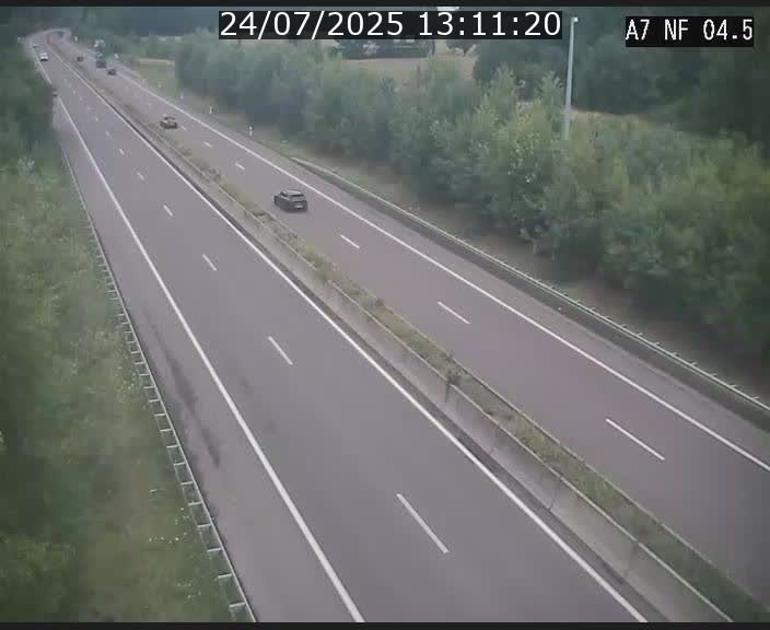 Caméra autoroute Luxembourg A7 - Passage à gibier Rëngelbour - direction Tunnel Grouft