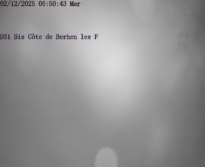 Webcam de surveillance sur D31bis (France) à Behren-lès-Forbach, cadrée vers Sarreguemines, proposant une information routière utile aux déplacements quotidiens.