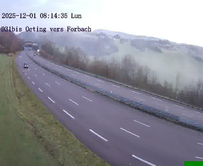 Caméra routière située sur D31bis (France) à Oeting, orientée vers Forbach, surveillant en continu la circulation locale et régionale.