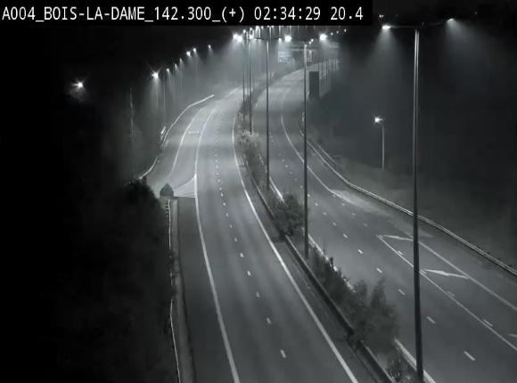 Webcam située entre la sortie 29 Neufchâteau et la jonction avec l'E25 en direction de Liège et Luxembourg