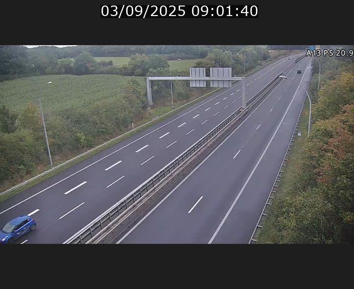 Traffic live webcam Luxembourg Croix de Bettembourg, rond-point d'Hellange - A13 direction Allemagne - BK 20.9