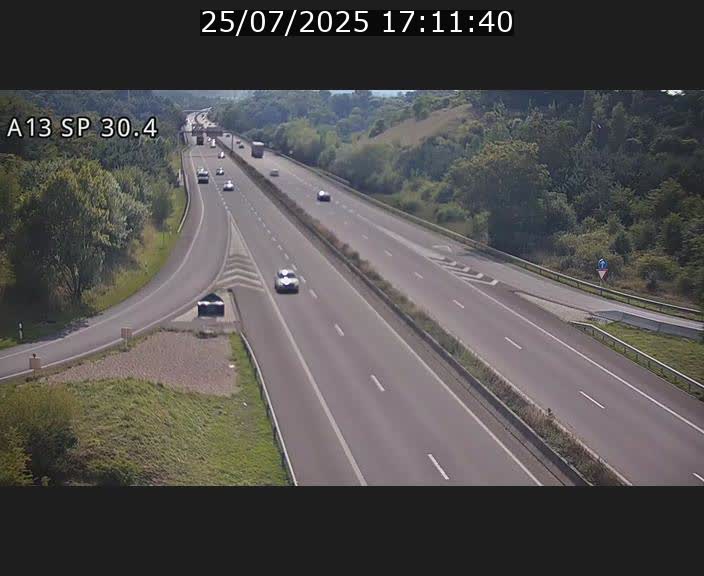 Traffic live webcam Luxembourg Altwies - A13 direction Luxembourg-ville - BK 30.4