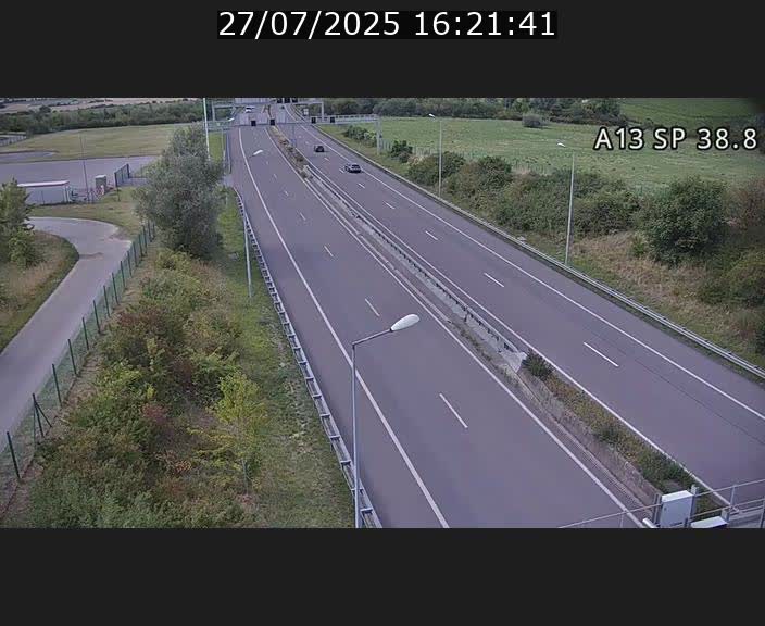 Webcam autoroute A13 à l'entrée ouest du tunnel Markusbierg à Schengen. Vue orientée vers le tunnel et l'Allemagne