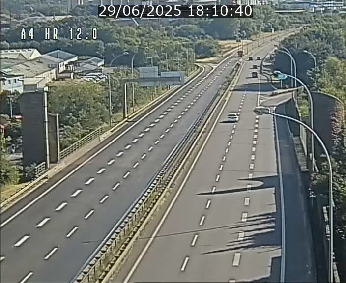 Traffic live webcam Luxembourg Jonction Foetz - A4 - BK 12.0 - direction Esch sur Alzette