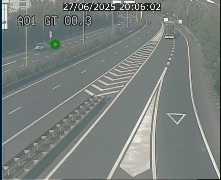 Traffic live webcam Luxembourg Croix de Gasperich - A1 direction Kirchberg - BK 0.3