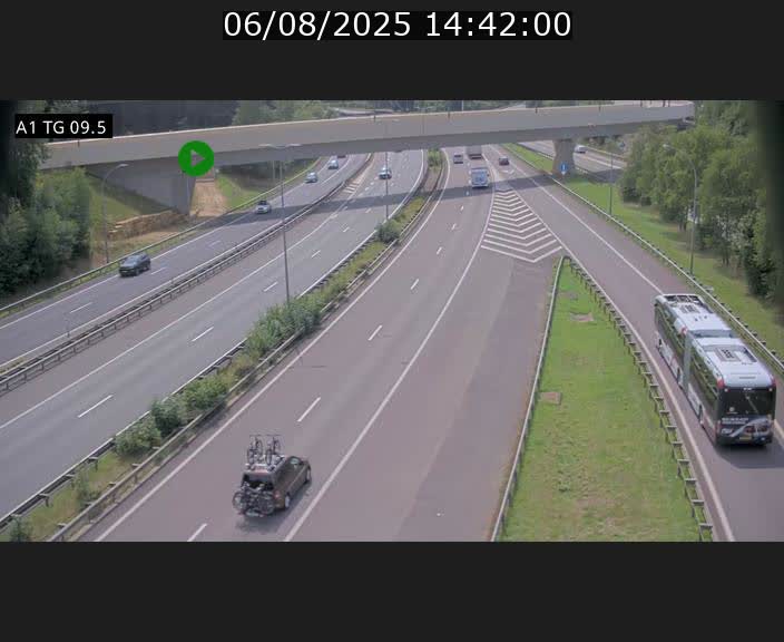 Traffic live webcam Luxembourg Jonction Grünewald - A1 direction Luxembourg-ville - BK 9.5