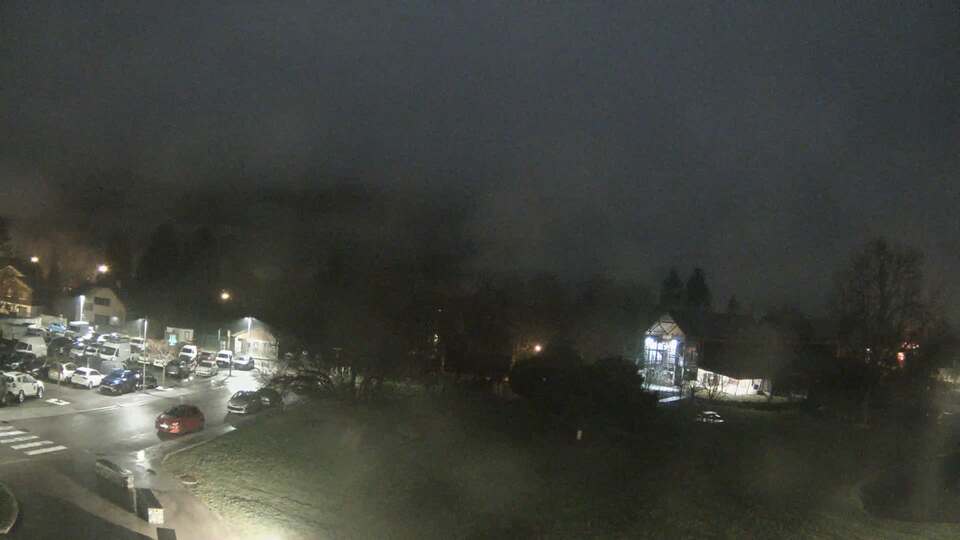 Webcam au niveau de la mairie du village du Bourg d'Oisans, aux pieds de l'Alpe d'Huez et aux portes du parc des Écrins