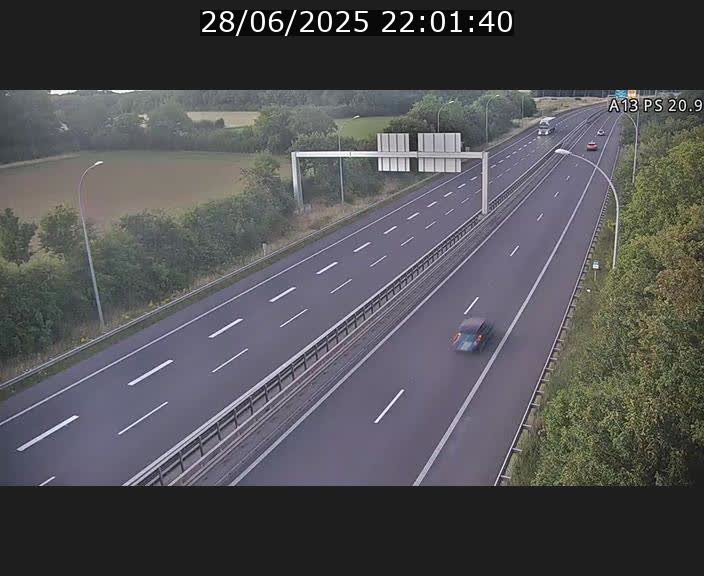 Traffic live webcam Luxembourg Croix de Bettembourg, rond-point d'Hellange - A13 direction Allemagne - BK 20.9