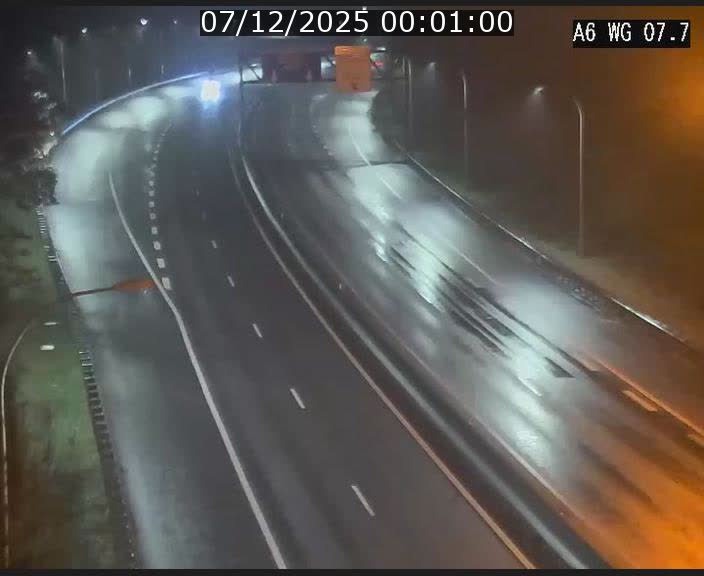 Traffic live webcam Luxembourg - Bridel - A6 - BK 7.7 - direction Belgique