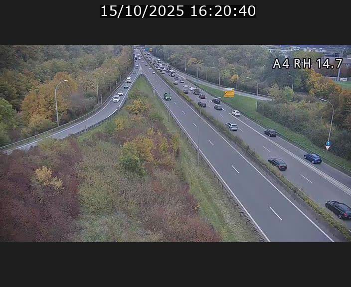 Traffic live webcam Luxembourg Jonction Lankelz - A4 - BK 14.7 - direction Luxembourg