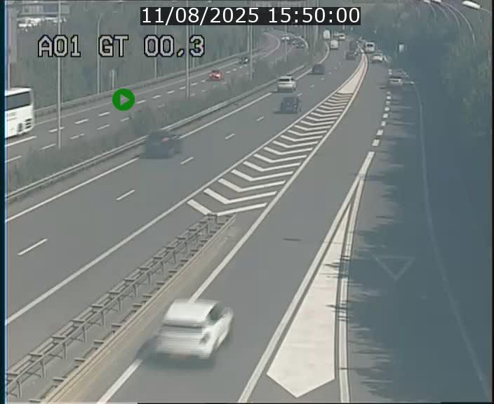 Traffic live webcam Luxembourg Croix de Gasperich - A1 direction Kirchberg - BK 0.3