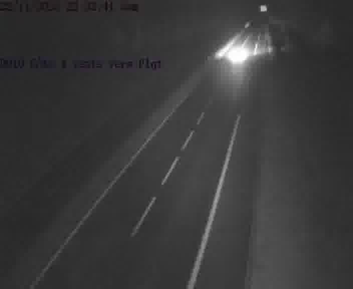 Webcam sur la D910 située dans la Côte des 4 vents. Vue orientée vers le haut de la côte, vers Faulquemont