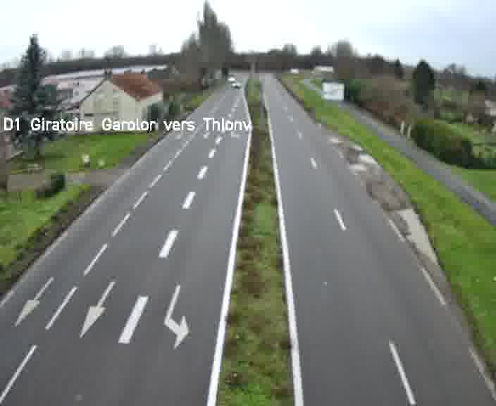 Webcam de surveillance sur D1 (France) à Ennery, cadrée vers Thionville, proposant une information routière utile aux déplacements quotidiens.
