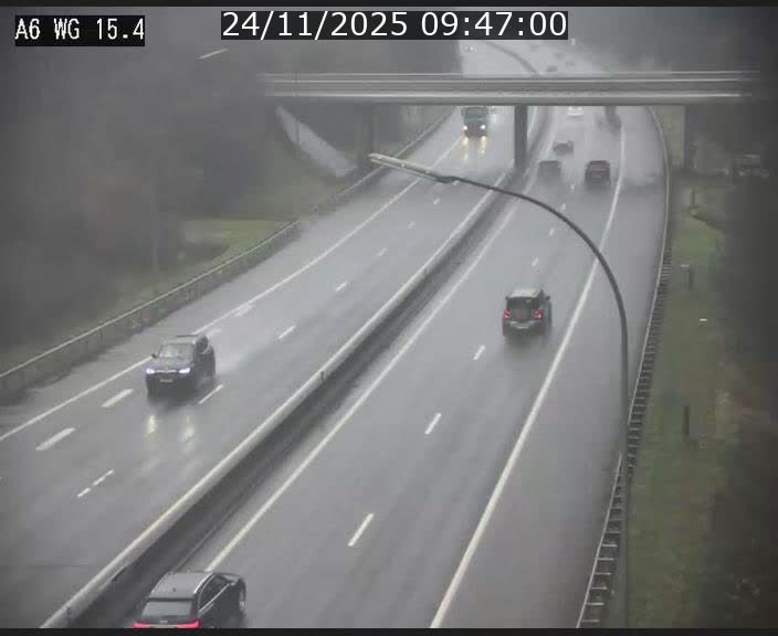 Traffic live webcam Luxembourg Capellen - A6 - BK 15.4 - direction Luxembourg/France/Allemagne