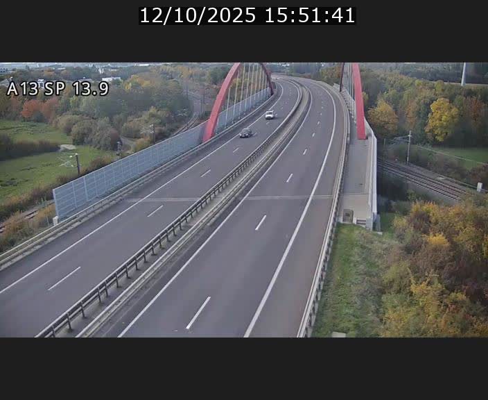 Traffic live webcam Luxembourg Kayl - A13 direction Esch-sur-Alzette/Luxembourg-ville - BK 13.9