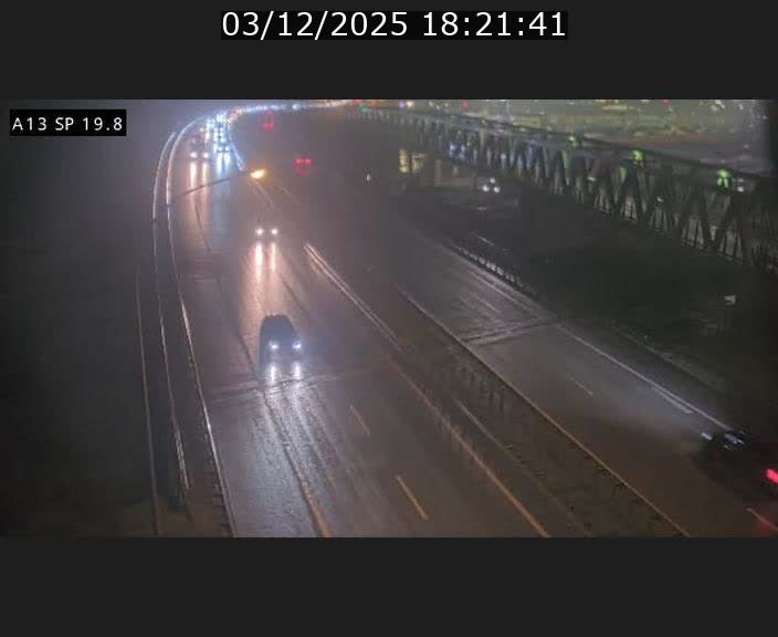 Traffic live webcam Luxembourg Croix de Bettembourg - A13 direction Esch-sur-Alzette - BK 19.8