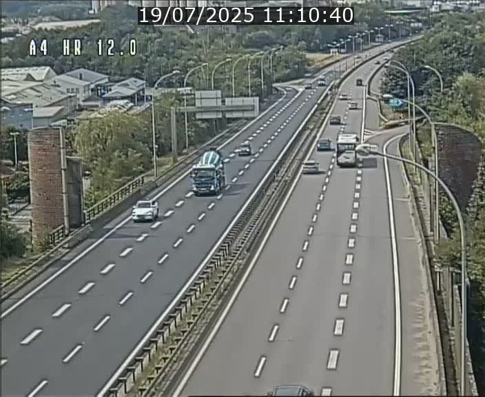 Traffic live webcam Luxembourg Jonction Foetz - A4 - BK 12.0 - direction Esch sur Alzette