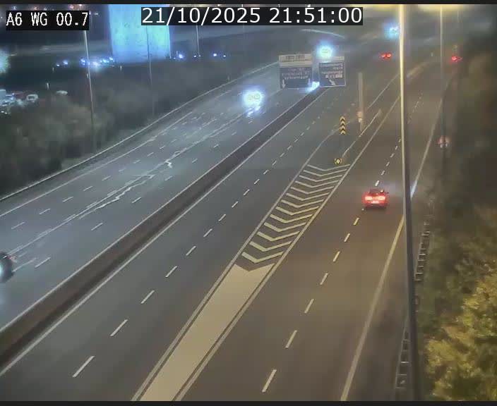 Traffic live webcam Luxembourg Croix de Cessange - A6 - BK 0.7 - direction A3 France