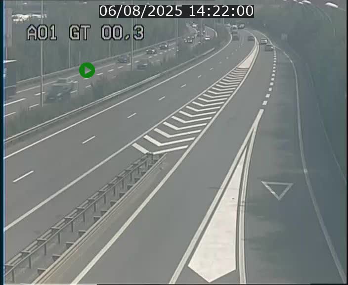Traffic live webcam Luxembourg Croix de Gasperich - A1 direction Kirchberg - BK 0.3