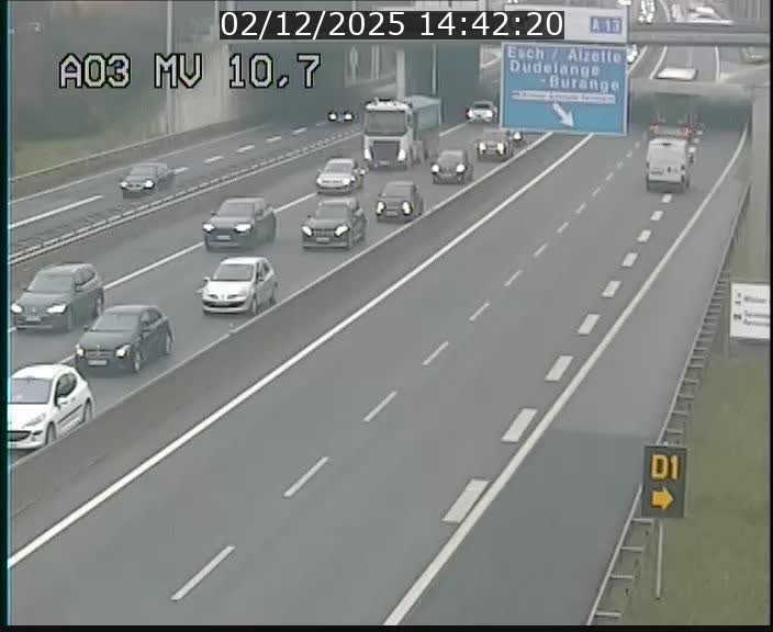 Traffic live webcam Luxembourg Croix de Bettembourg - A3 - BK 10.7 - direction France