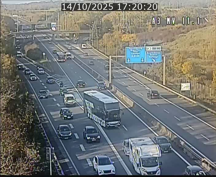 Traffic live webcam Luxembourg Croix de Bettembourg A3 - BK 11.1 - direction Luxembourg-ville