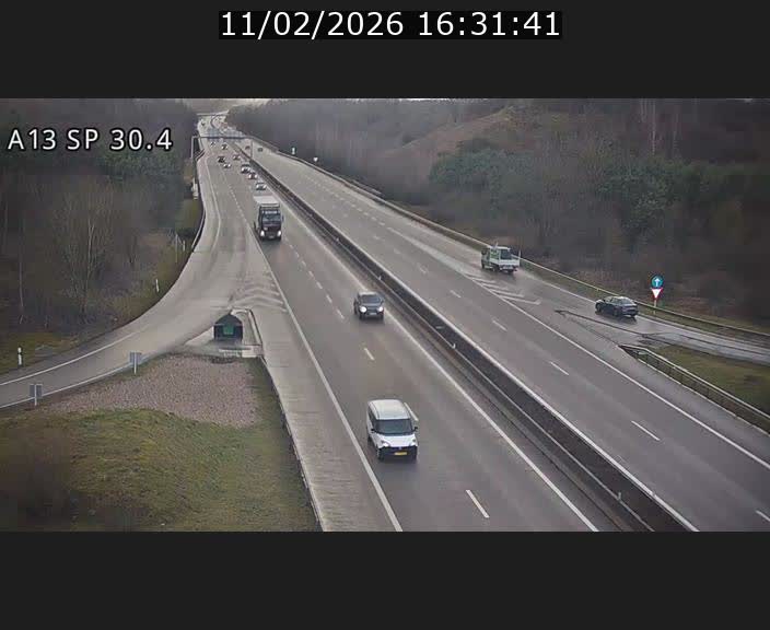 Traffic live webcam Luxembourg Altwies - A13 direction Luxembourg-ville - BK 30.4