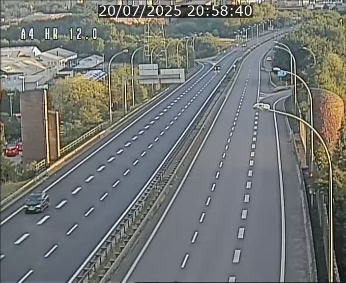 Traffic live webcam Luxembourg Jonction Foetz - A4 - BK 12.0 - direction Esch sur Alzette