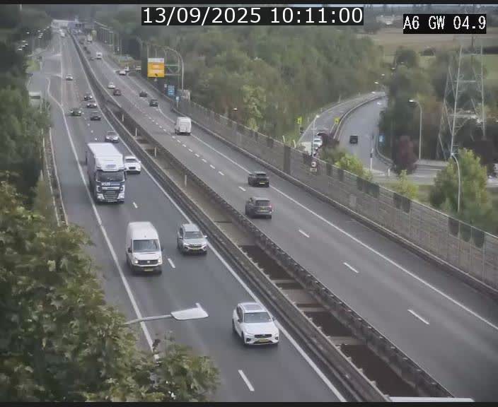Traffic live webcam Luxembourg Croix de Cessange - A6 - BK 4.9 - direction Belgique