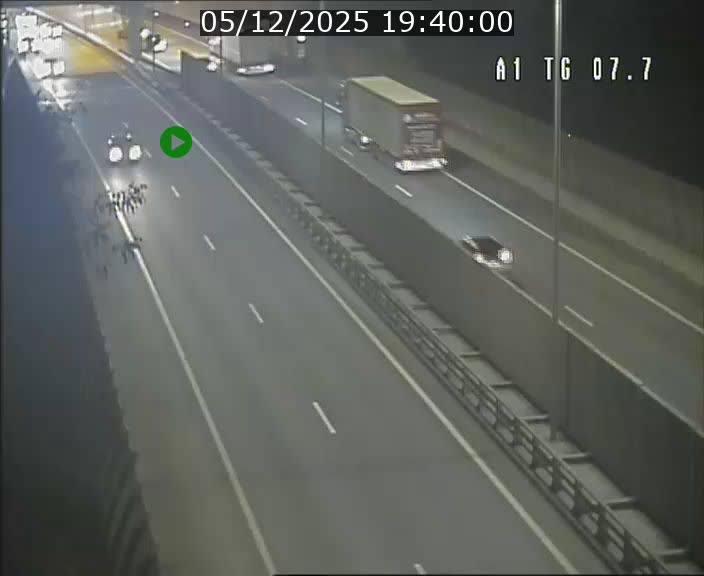 Traffic live webcam Luxembourg Kirchberg - A1 direction Luxembourg-ville - BK 7.7