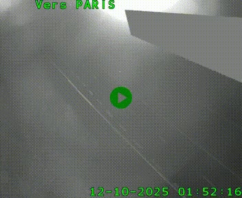 Caméra routière sur l'autoroute A20 à Saint-Pardoux-l'Ortigier, à la jonction avec l'A89. Vue orientée vers Paris