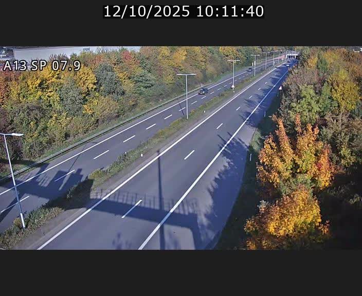 Traffic live webcam Luxembourg Jonction Lankelz - A13 direction Pétange - BK 7.9