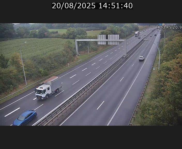 Traffic live webcam Luxembourg Croix de Bettembourg, rond-point d'Hellange - A13 direction Allemagne - BK 20.9