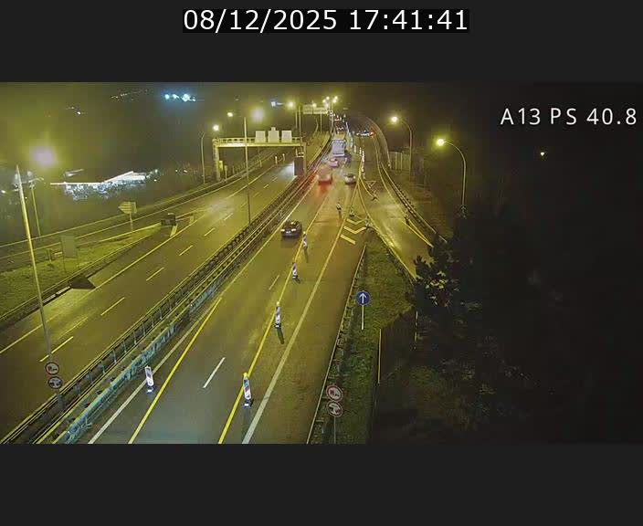 Webcam autoroute A13 à la sortie est du tunnel Markusbierg à Schengen. Vue sur le pont de la Moselle, vers l'Allemagne