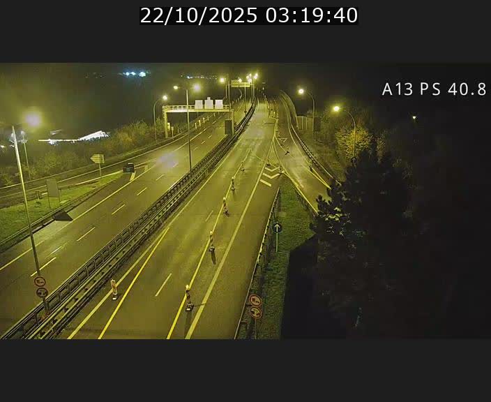 Webcam autoroute A13 à la sortie est du tunnel Markusbierg à Schengen. Vue sur le pont de la Moselle, vers l'Allemagne