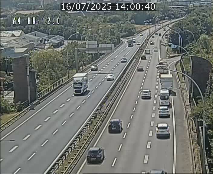 Traffic live webcam Luxembourg Jonction Foetz - A4 - BK 12.0 - direction Esch sur Alzette