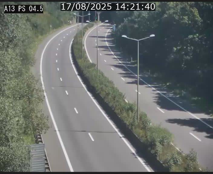 Traffic live webcam Luxembourg Differdange - A13 direction Esch-sur-Alzette - BK 4.5