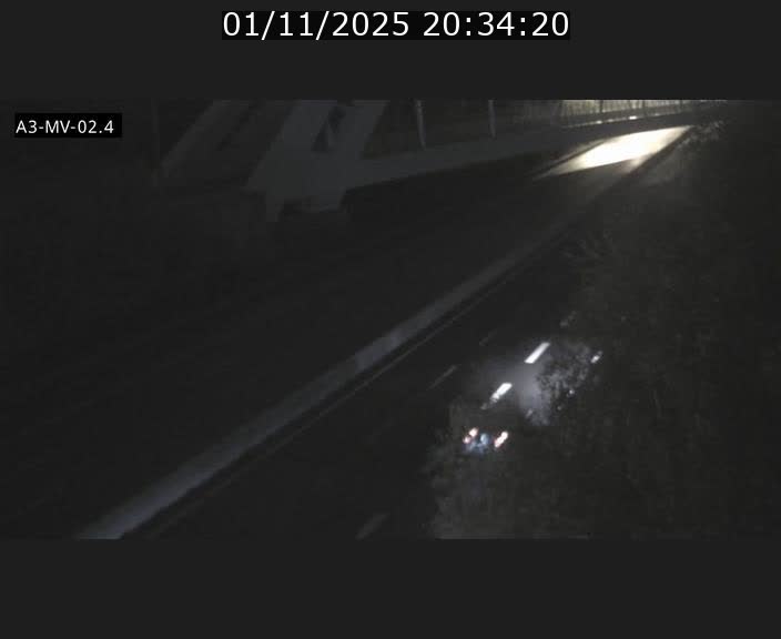 Webcam autoroute de la France (A3) au Luxembourg à Fentange, à proximité de la Croix de Gasperich. Vue orientée vers la Cloche d'Or