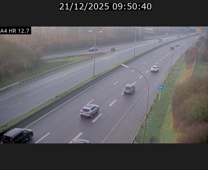 Traffic live webcam Luxembourg Esch sur Alzette - A4 - BK 12.7 - direction Esch-Belval