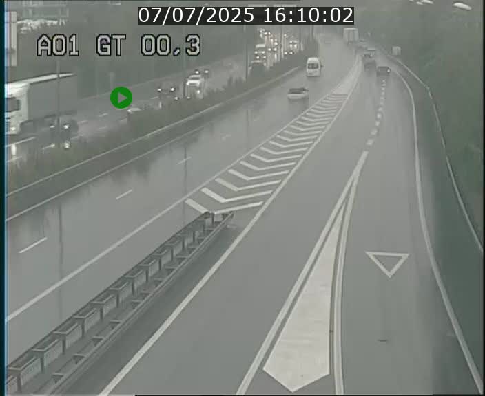Traffic live webcam Luxembourg Croix de Gasperich - A1 direction Kirchberg - BK 0.3