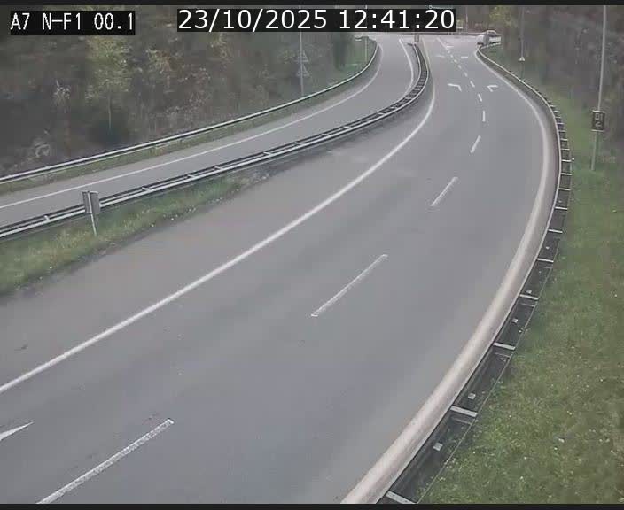Webcam autoroute Luxembourg A7 située dans la sortie 1 Waldhof, vers la N11, avant le Tunnel Stafelter