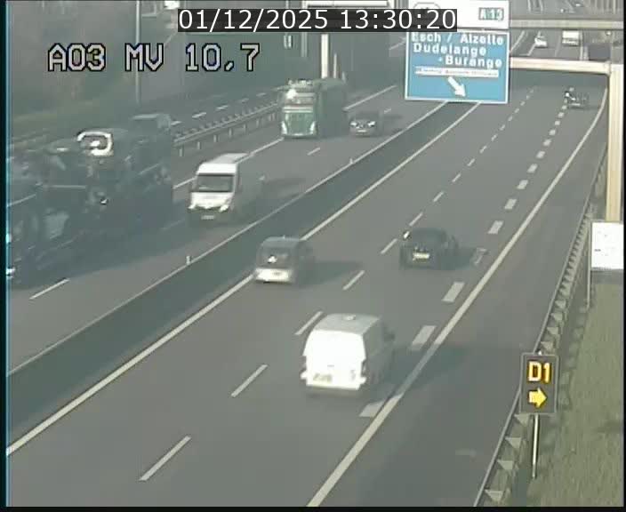 Traffic live webcam Luxembourg Croix de Bettembourg - A3 - BK 10.7 - direction France
