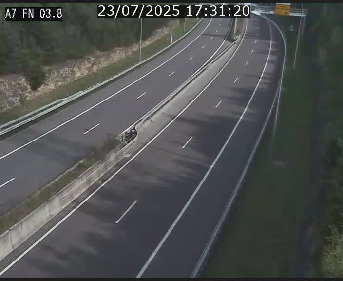 Caméra autoroute Luxembourg A7 - Passage à gibier Rëngelbour - direction Tunnel Stafelter