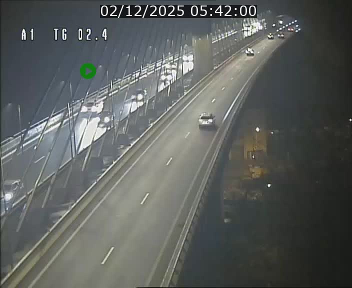 Traffic live webcam Luxembourg Sandweiler - A1 direction Luxembourg-ville - BK 2.4